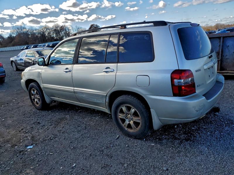 2005 TOYOTA HIGHLANDER #3303847536