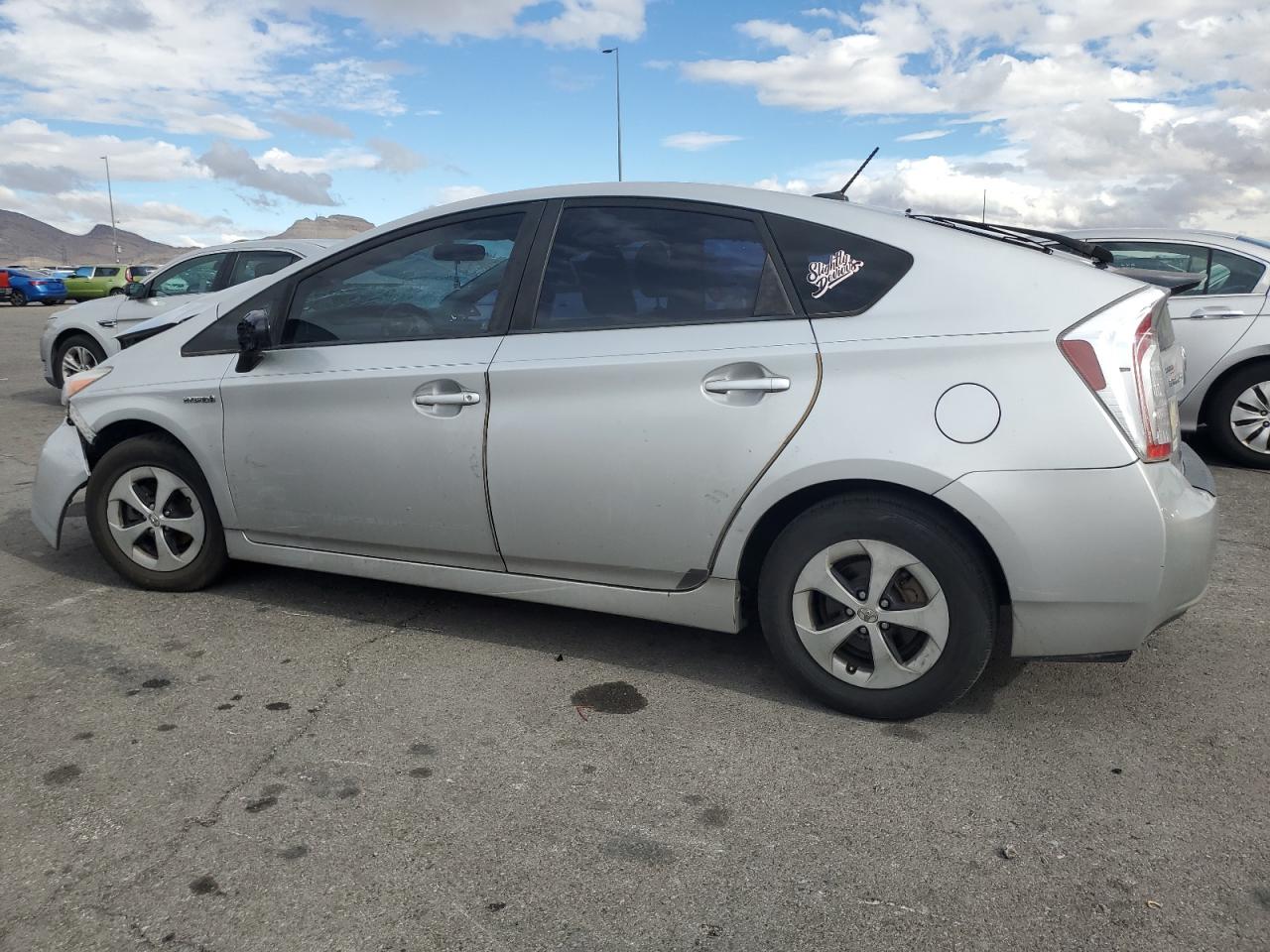 TOYOTA PRIUS