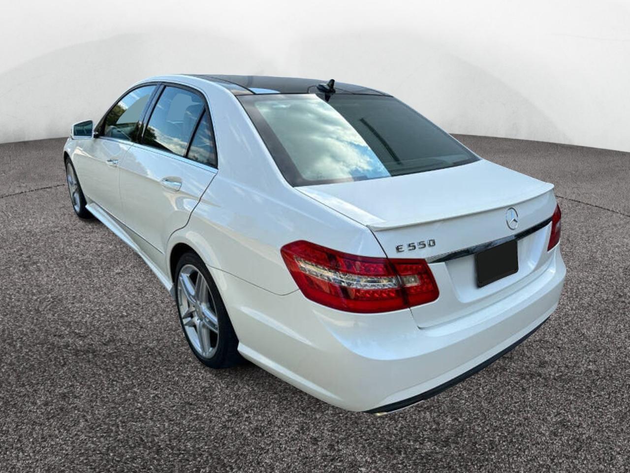 MERCEDES-BENZ E-CLASS 550