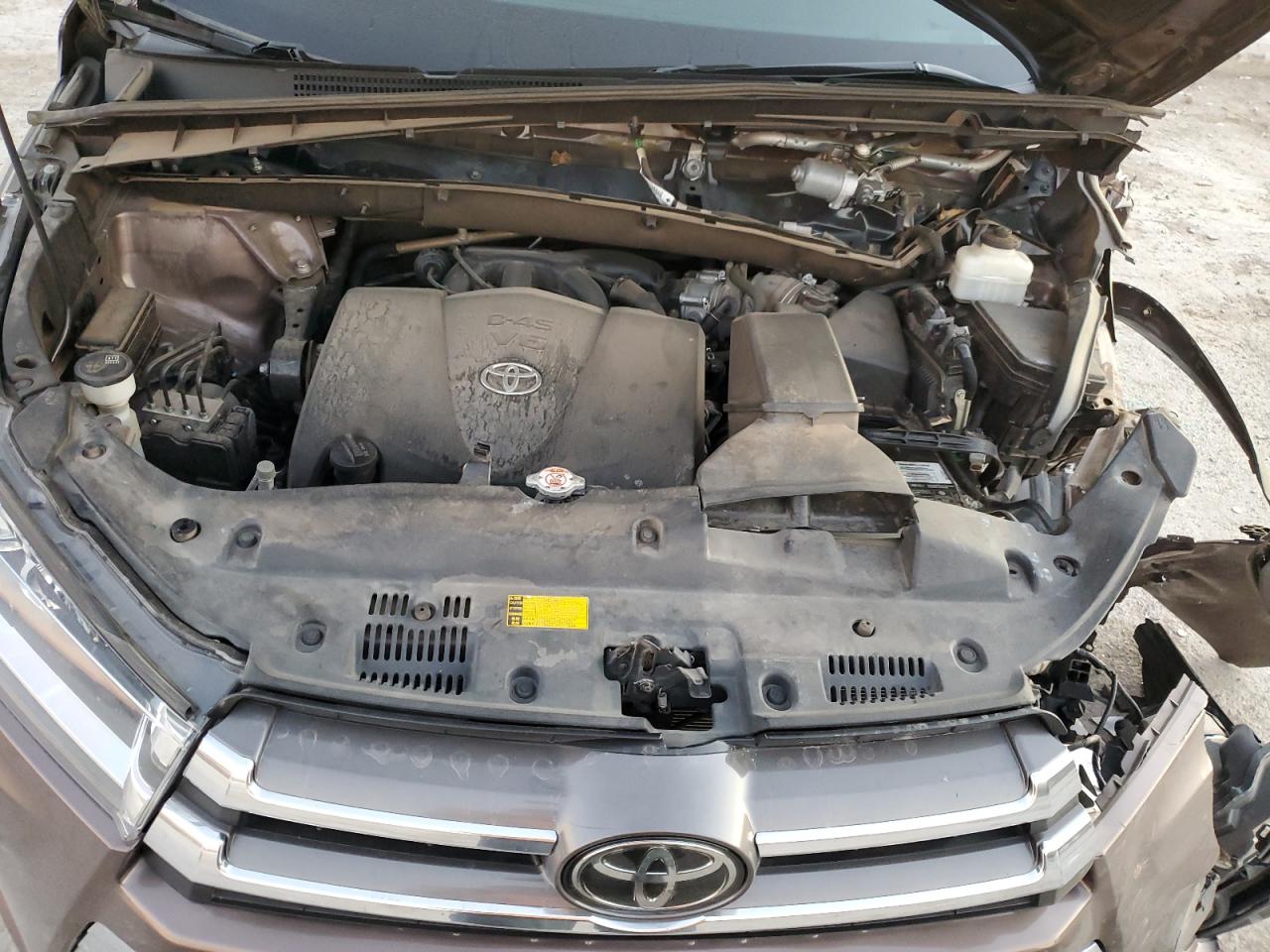 TOYOTA HIGHLANDER LIMITED