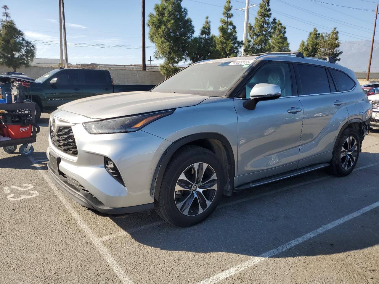 TOYOTA HIGHLANDER XLE