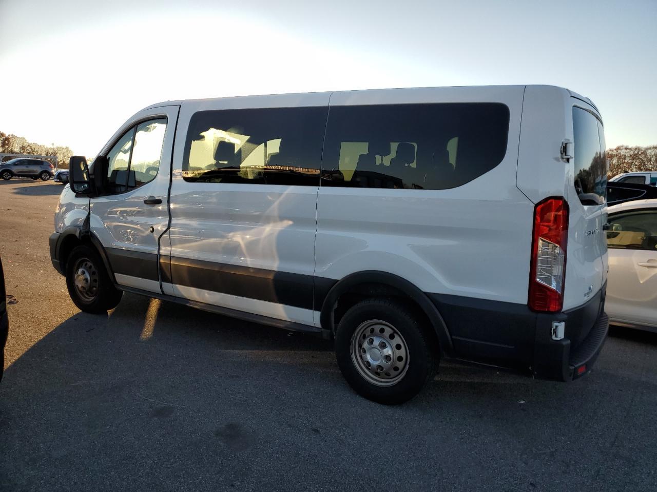 Lot #3303696021 2020 FORD TRANSIT T-