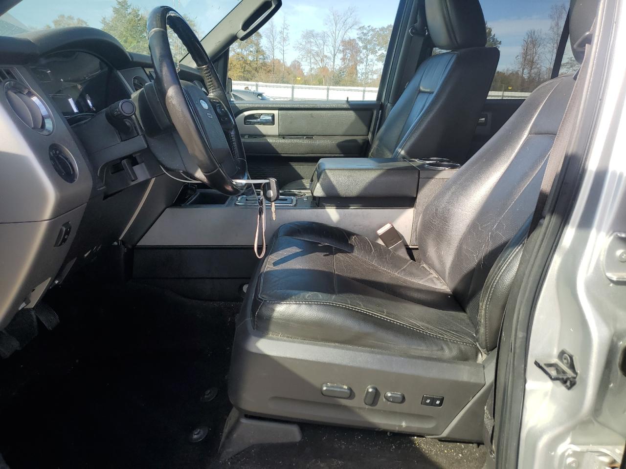 FORD EXPEDITION LIMITED