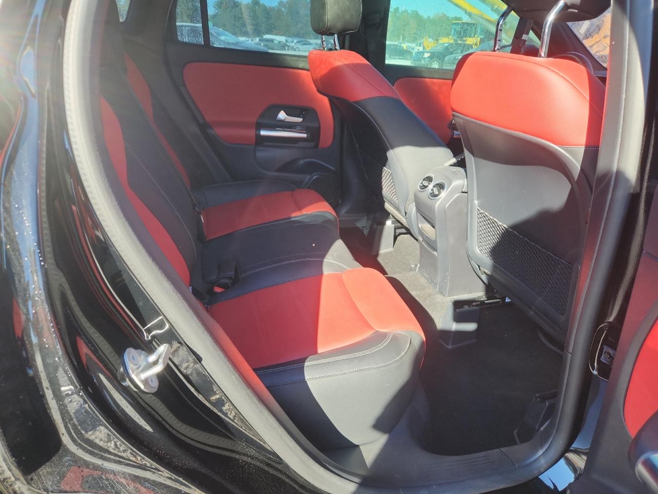 MERCEDES-BENZ GLA-CLASS 250