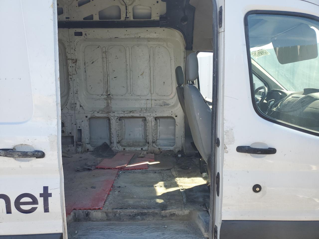 Lot #3302799910 2018 FORD TRANSIT T-