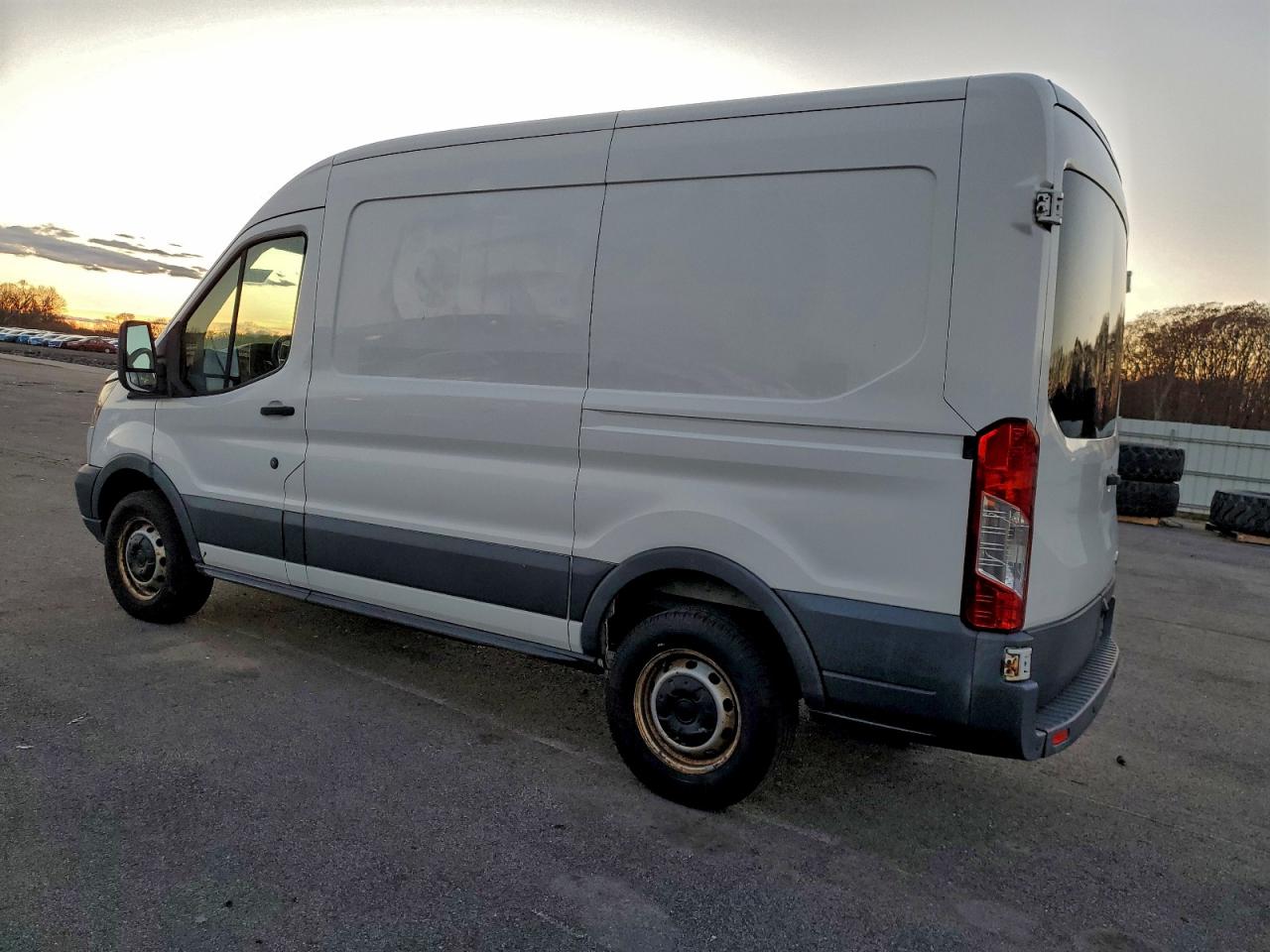 FORD TRANSIT T-250