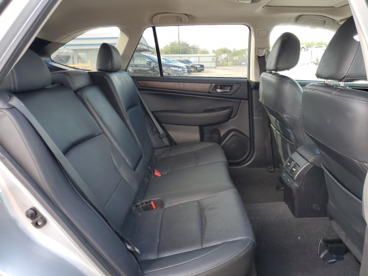 SUBARU OUTBACK 3.6R LIMITED