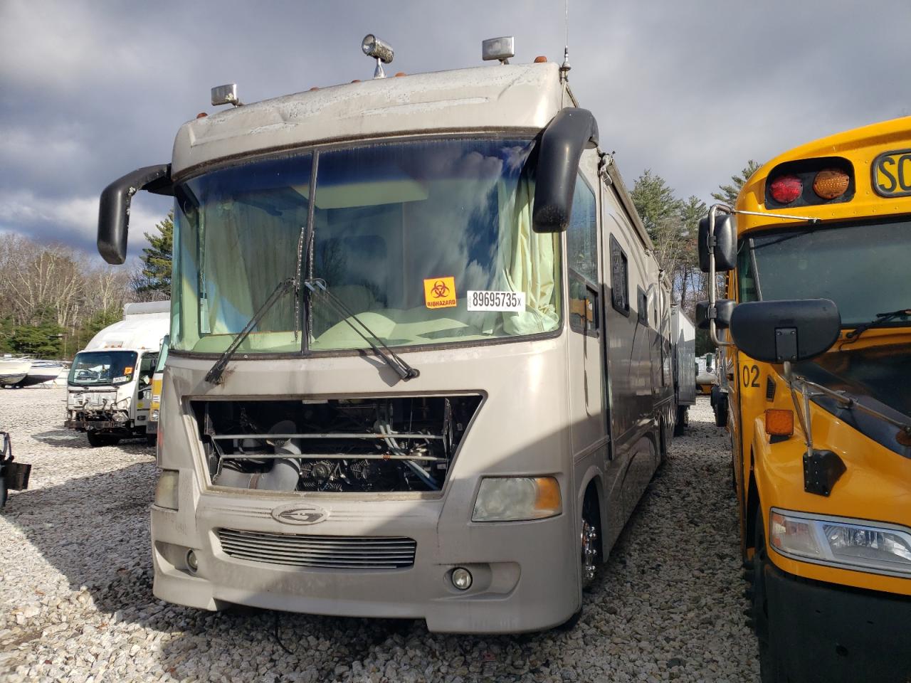 Lot #3290287259 2004 WORKHORSE CUSTOM CHASSIS MOTORHOME