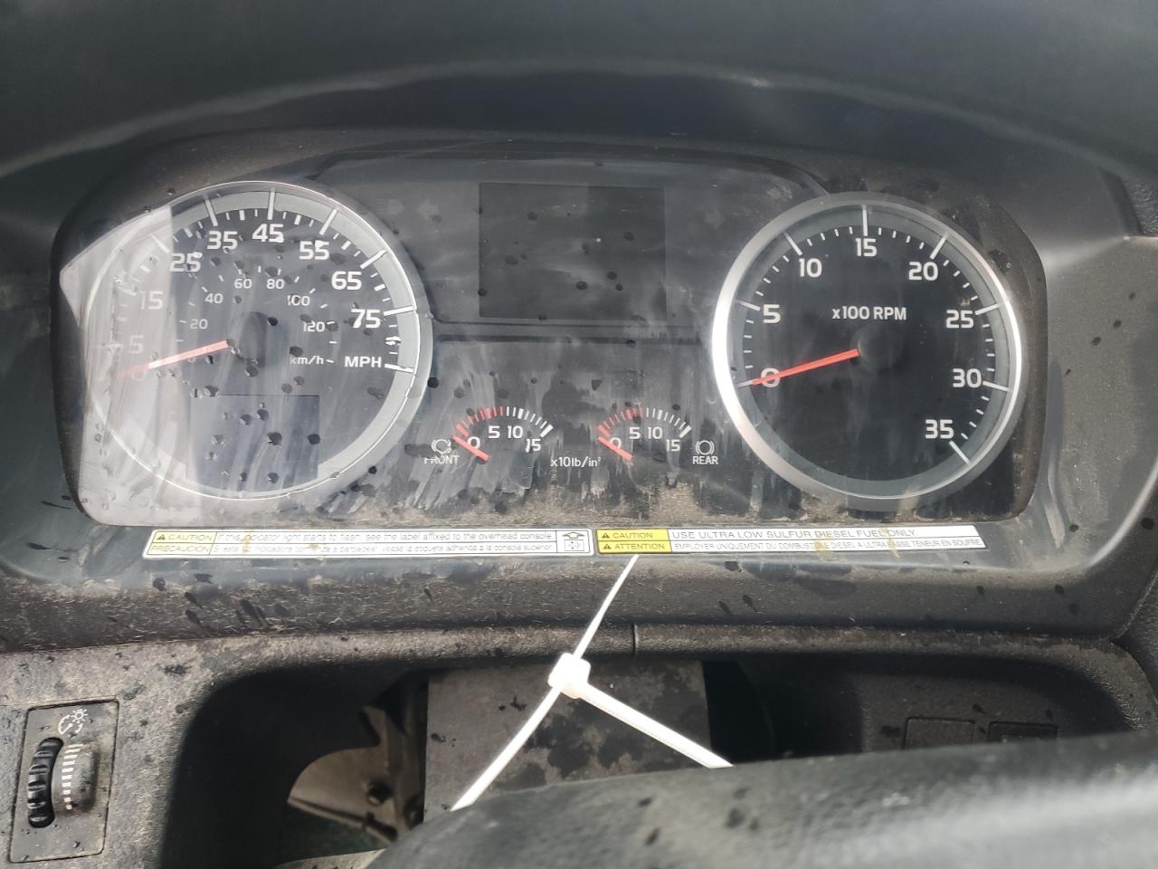 Lot #3280582453 2012 HINO 258/268