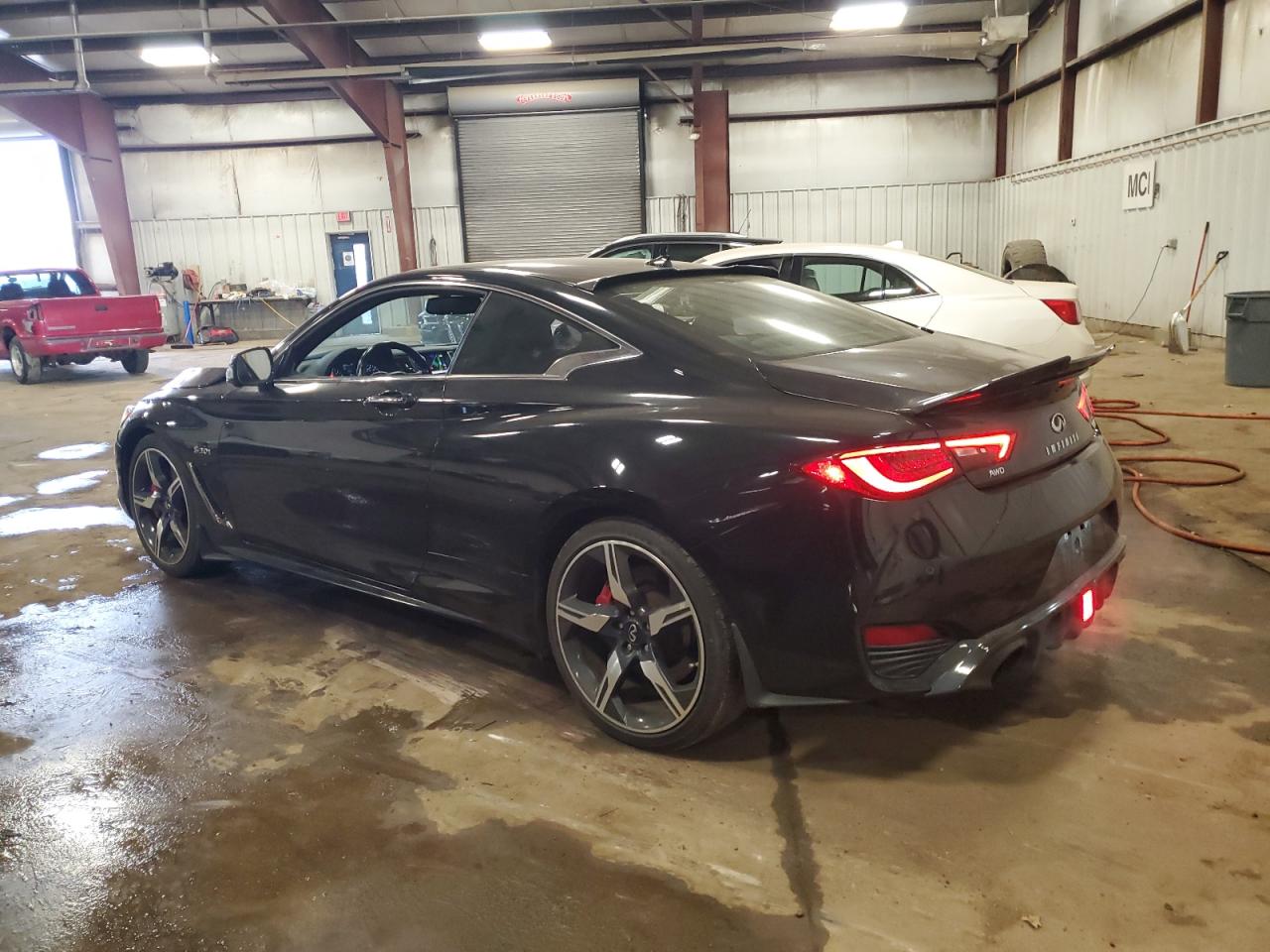 INFINITI Q60 RED SPORT 400