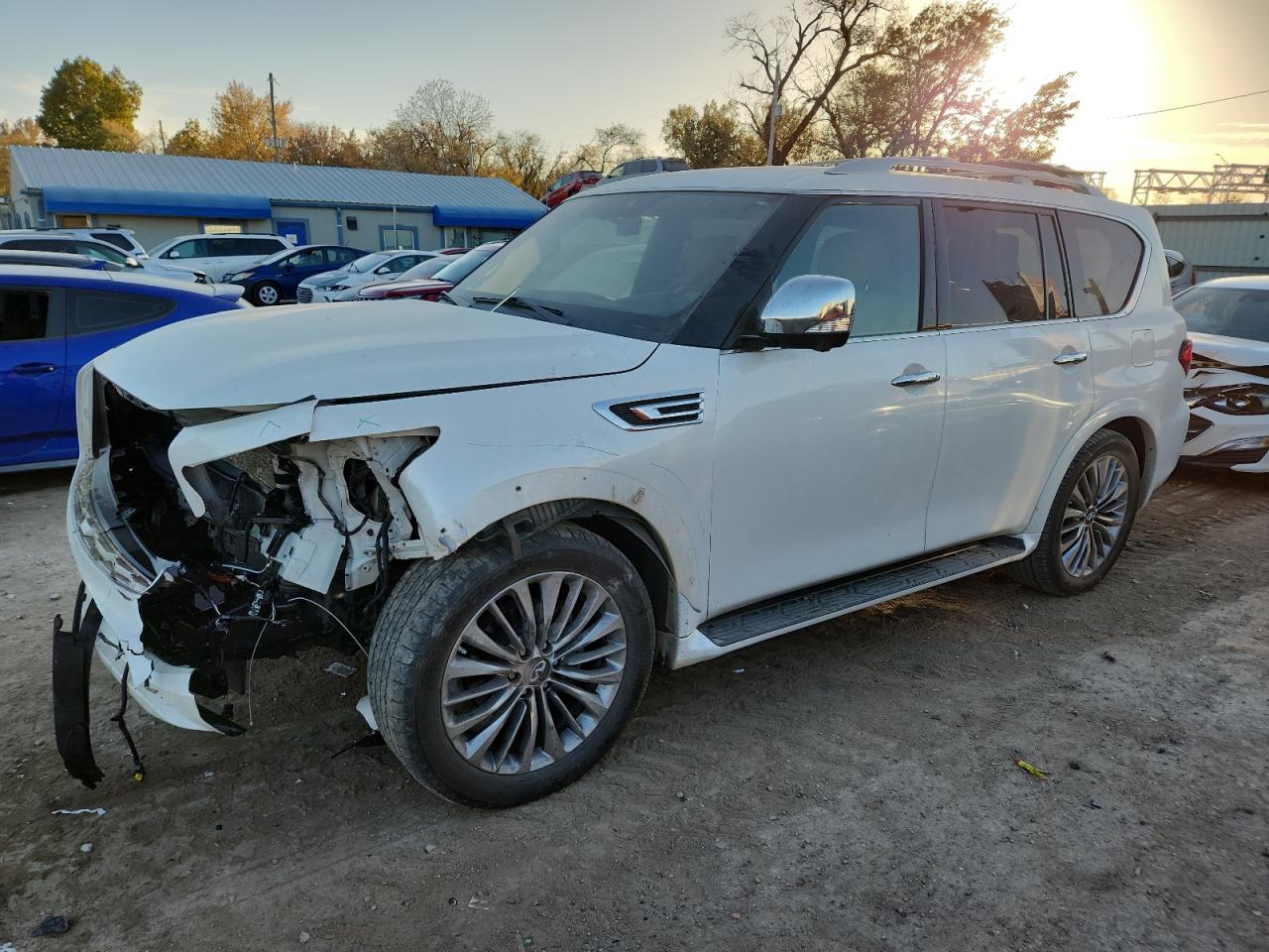 INFINITI QX80 SENSORY