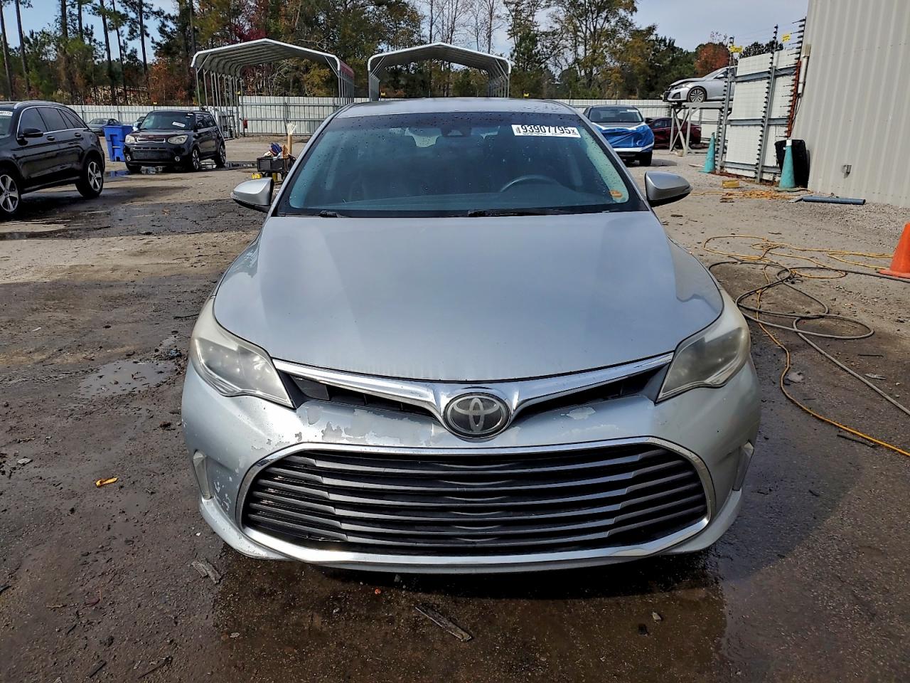 TOYOTA AVALON XLE