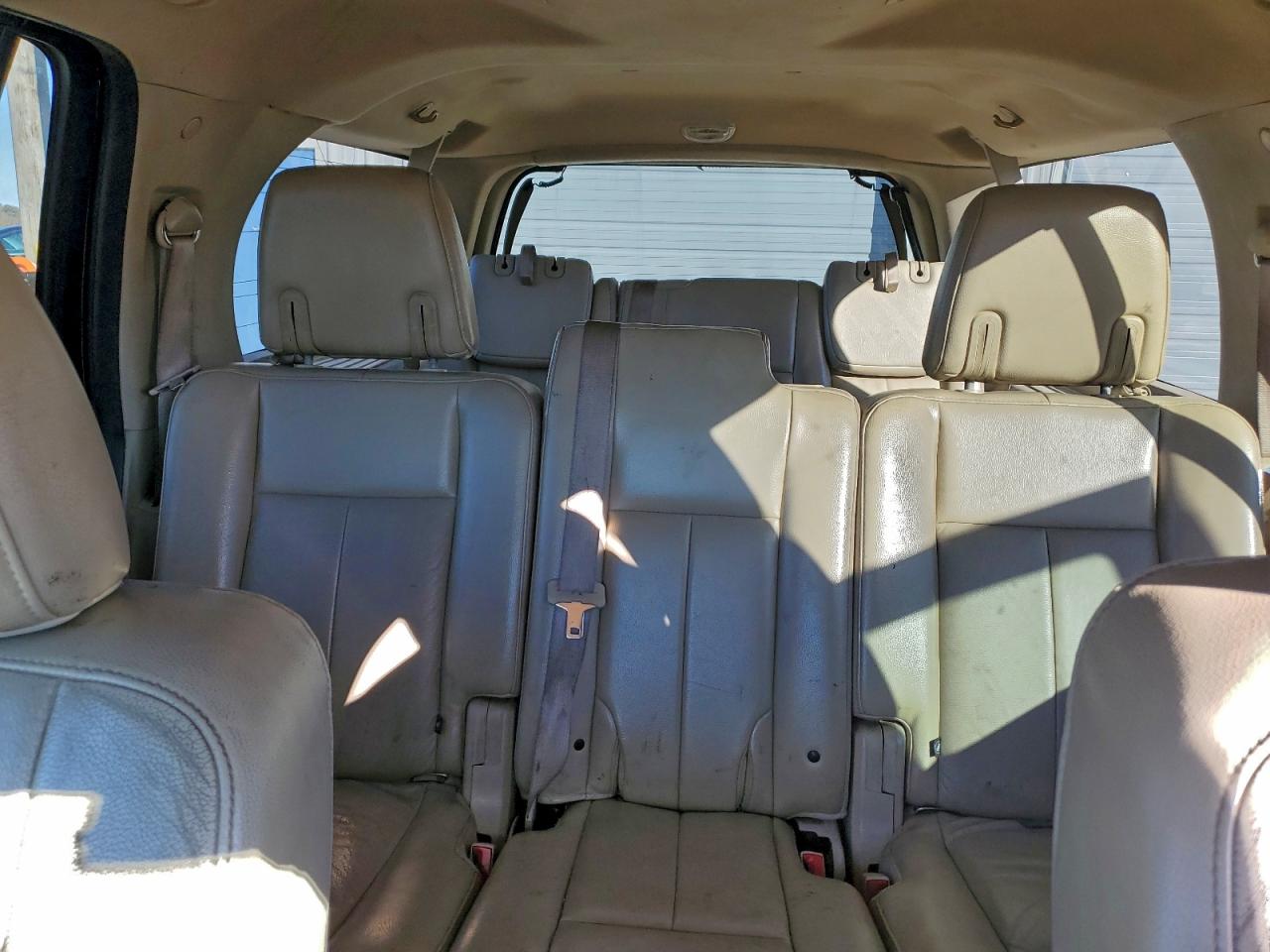 FORD EXPEDITION EL XLT