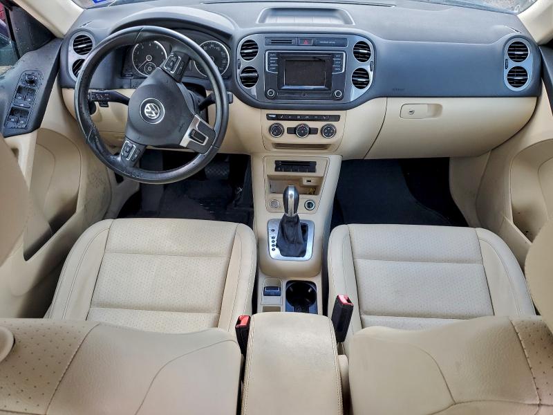 2016 VOLKSWAGEN TIGUAN S #3305425430