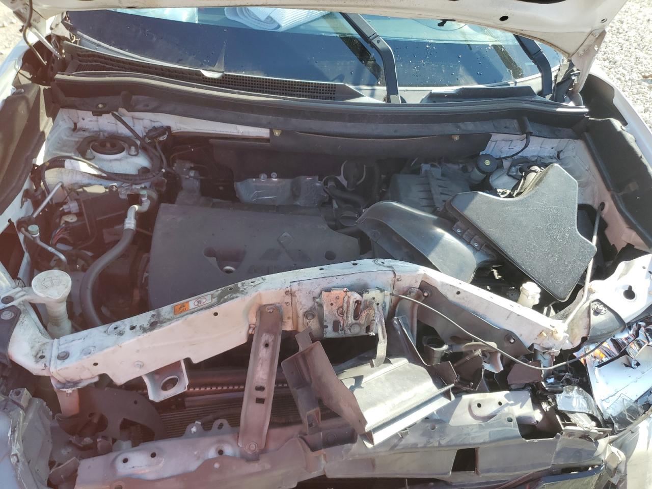 MITSUBISHI OUTLANDER SE