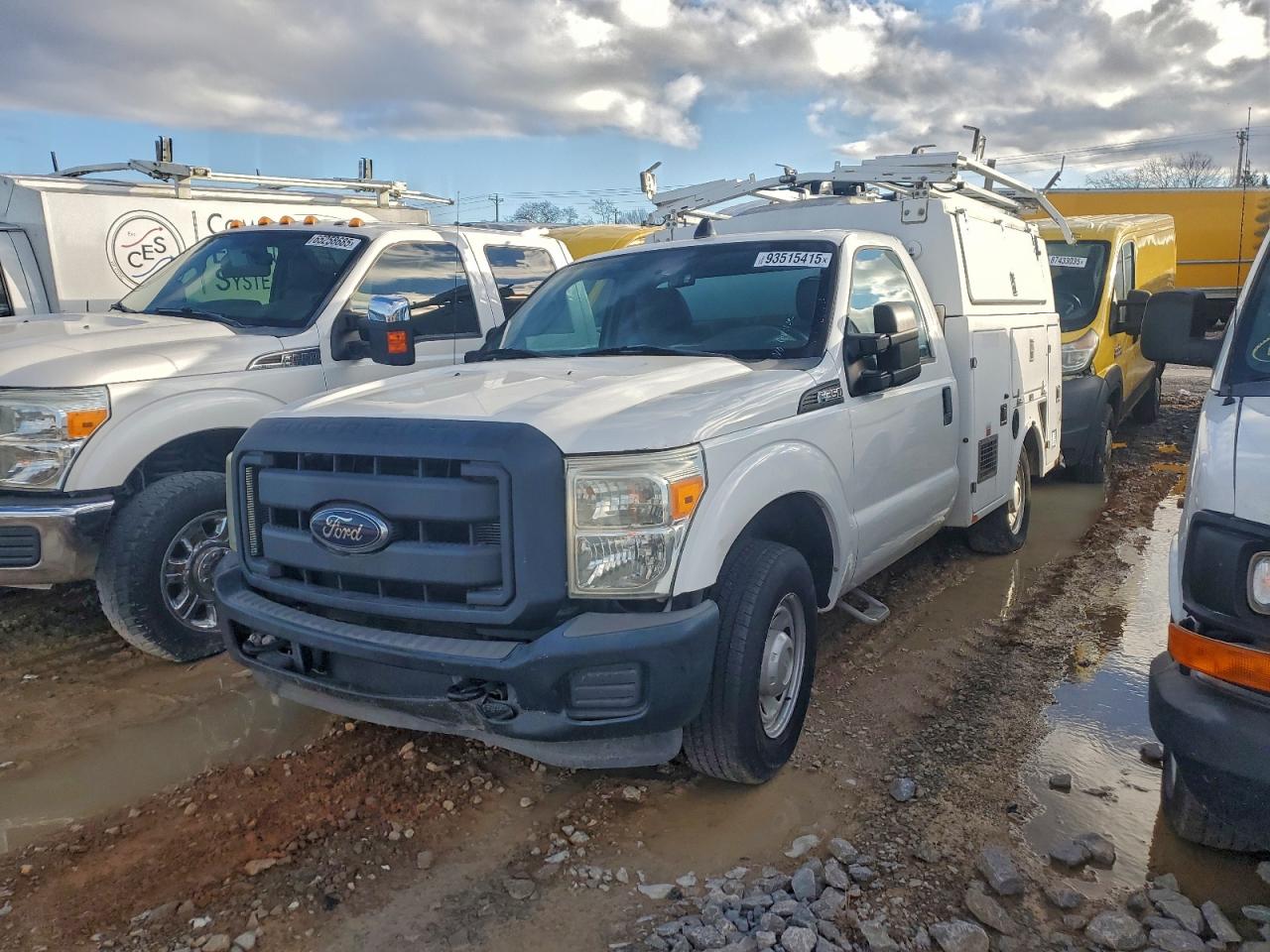 FORD F-350 SUPER DUTY