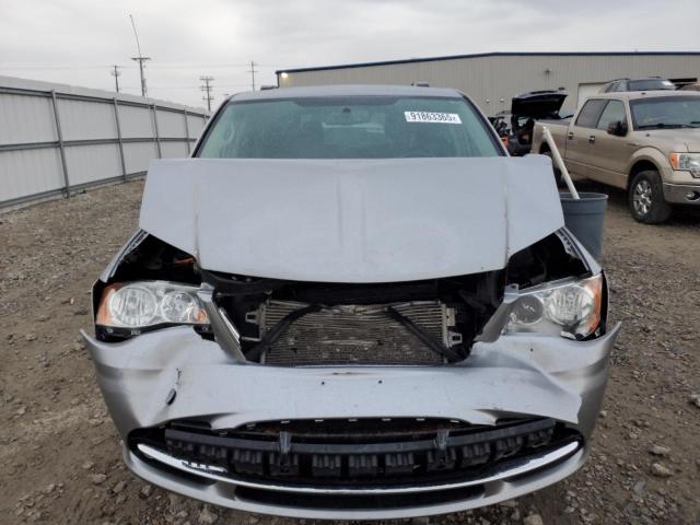 2016 CHRYSLER TOWN & COU #3301844375