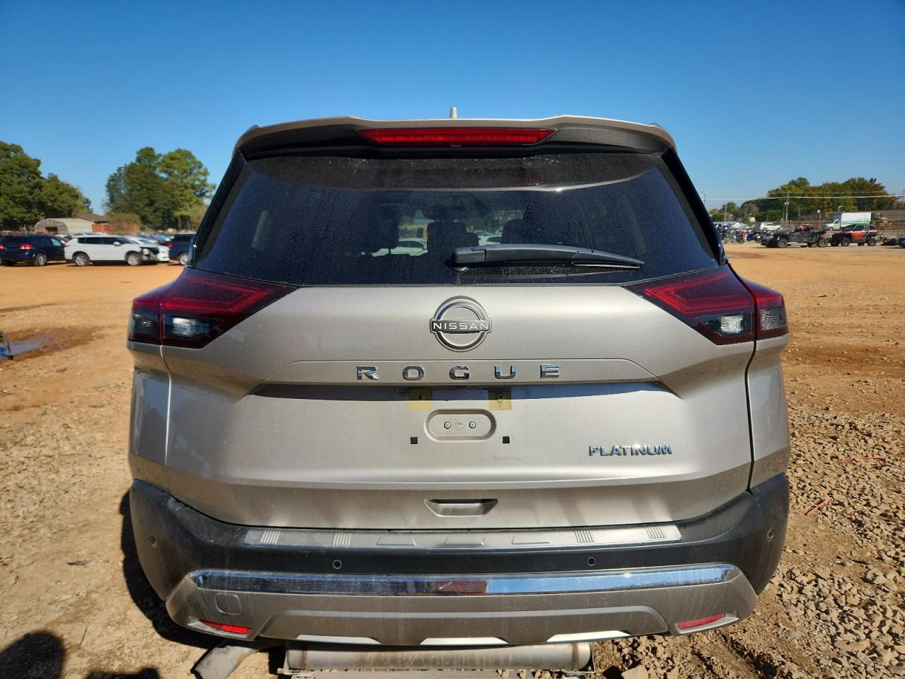 NISSAN ROGUE PLATINUM