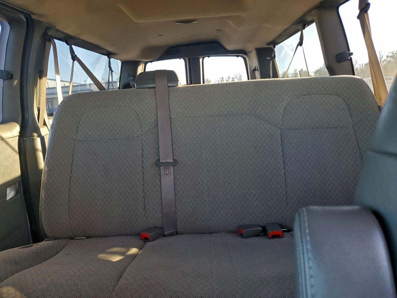 CHEVROLET EXPRESS LT