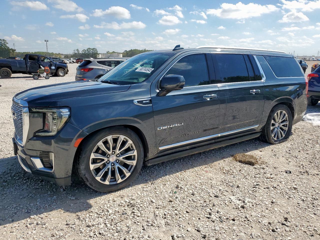 GMC YUKON DENALI