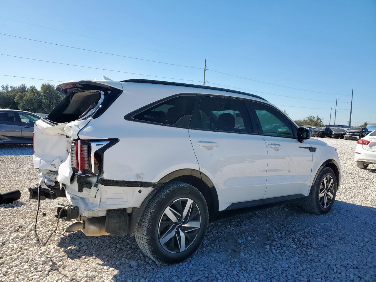 Lot #3318178379 2022 KIA SORENTO S