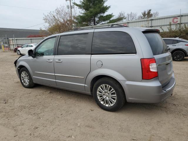 2015 CHRYSLER TOWN & COU #3305395299
