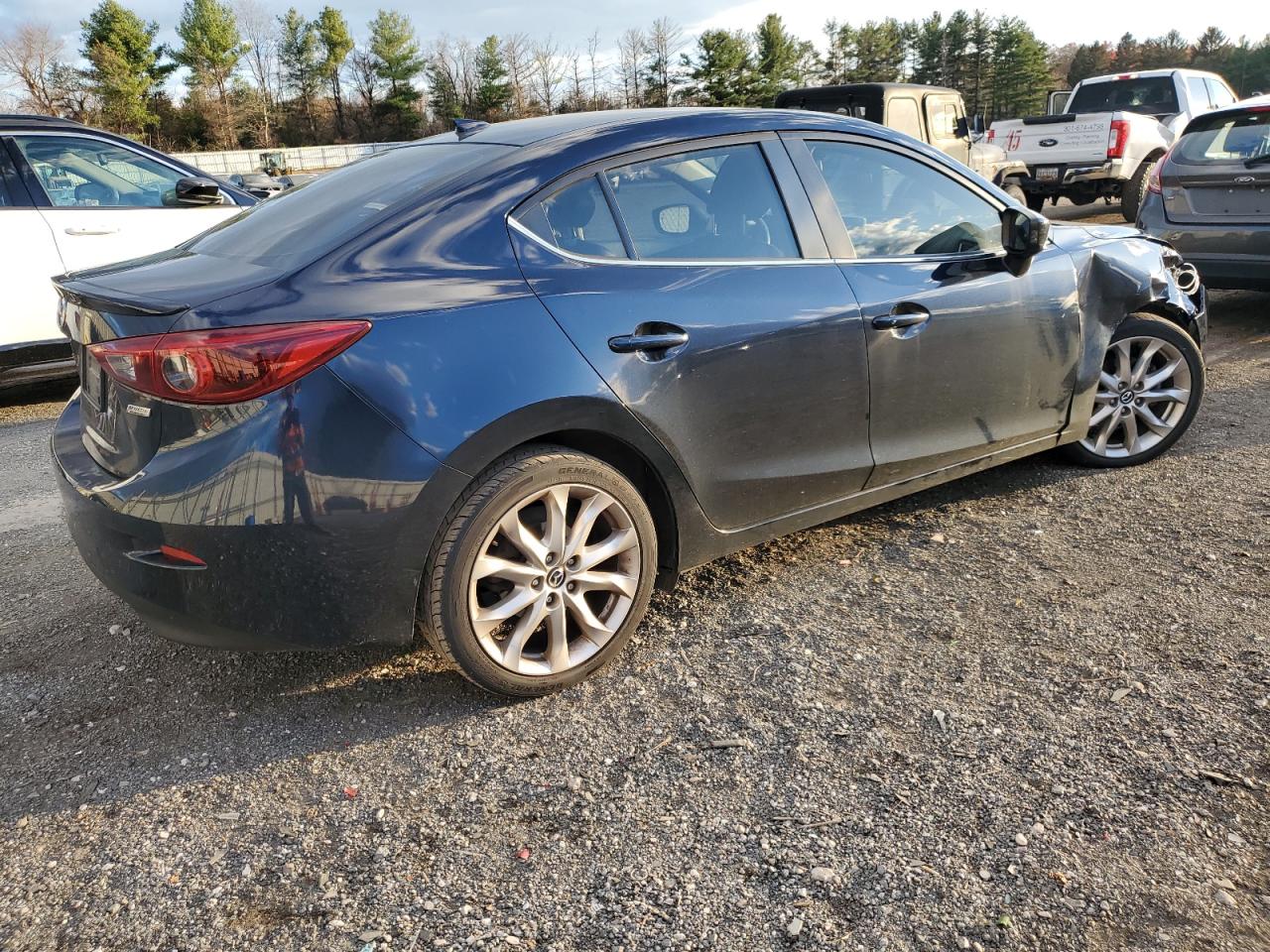 MAZDA 3 TOURING