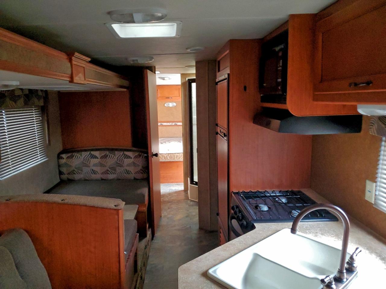 Lot #3302724006 2012 GRA D TRAILER