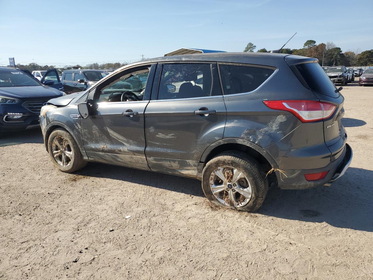 FORD ESCAPE SE