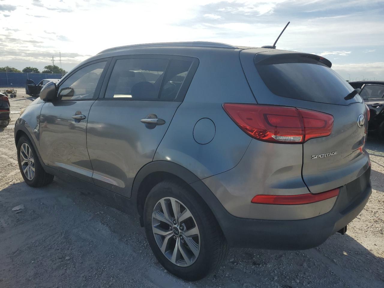 KIA SPORTAGE LX