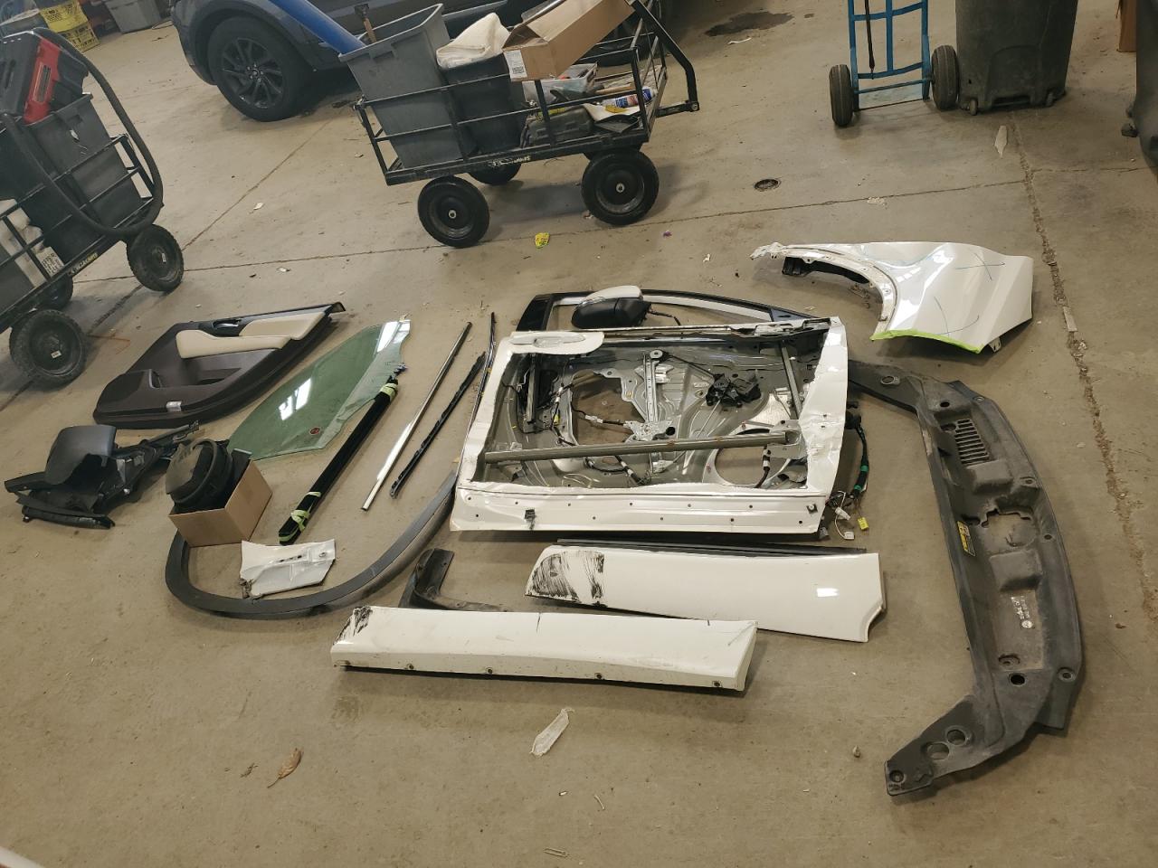 TOYOTA HIGHLANDER HYBRID XLE