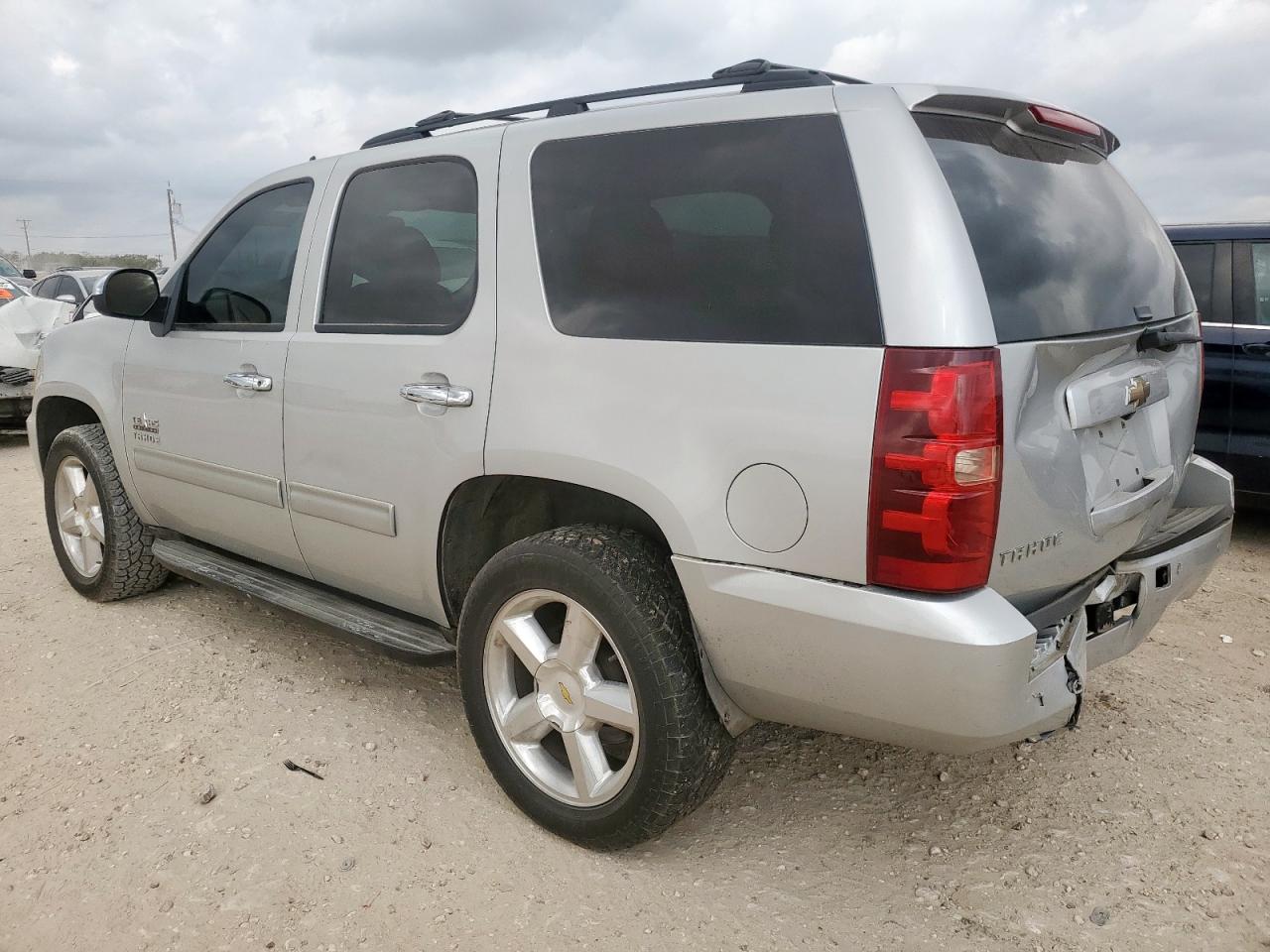 CHEVROLET TAHOE C1500 LS
