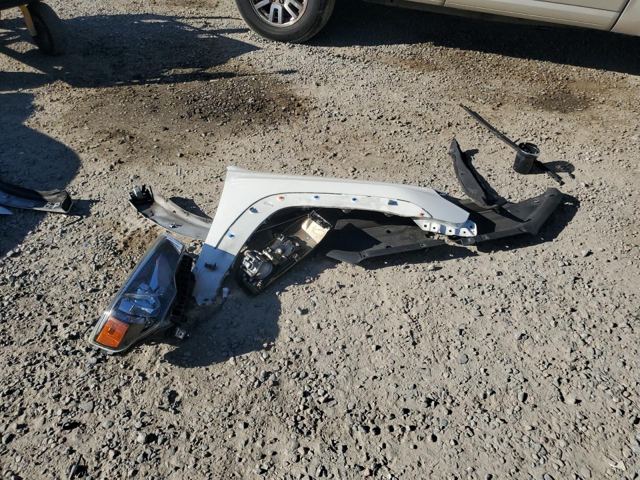 TOYOTA 4RUNNER SR5/SR5 PREMIUM