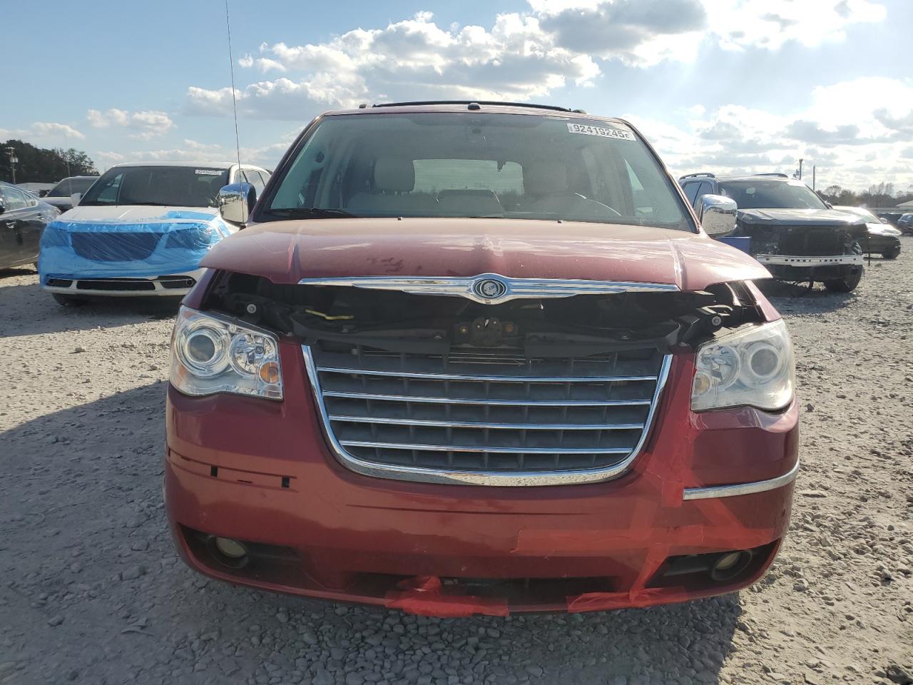 CHRYSLER TOWN & COUNTRY LIMITED