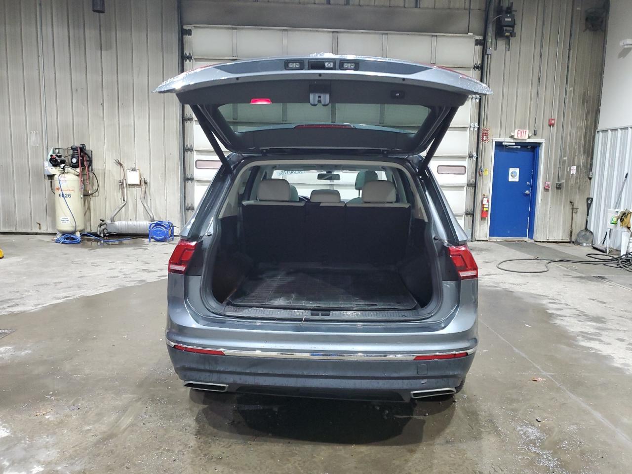 VOLKSWAGEN TIGUAN SE