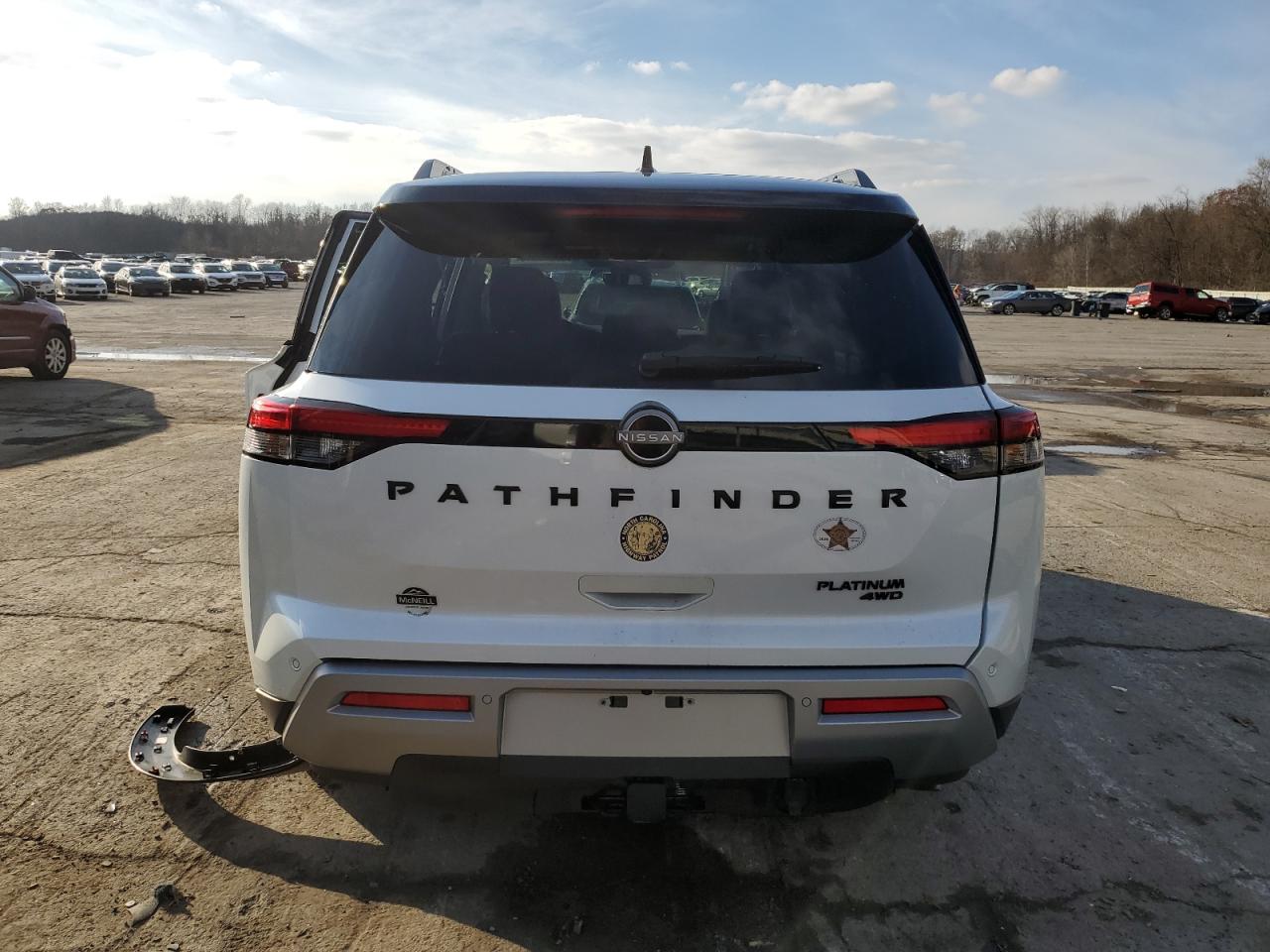 NISSAN PATHFINDER PLATINUM