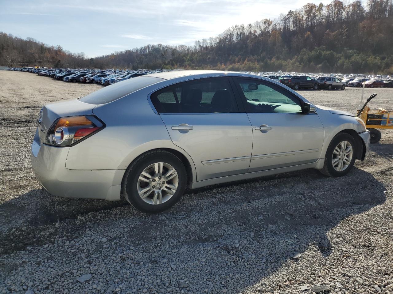 NISSAN ALTIMA BASE