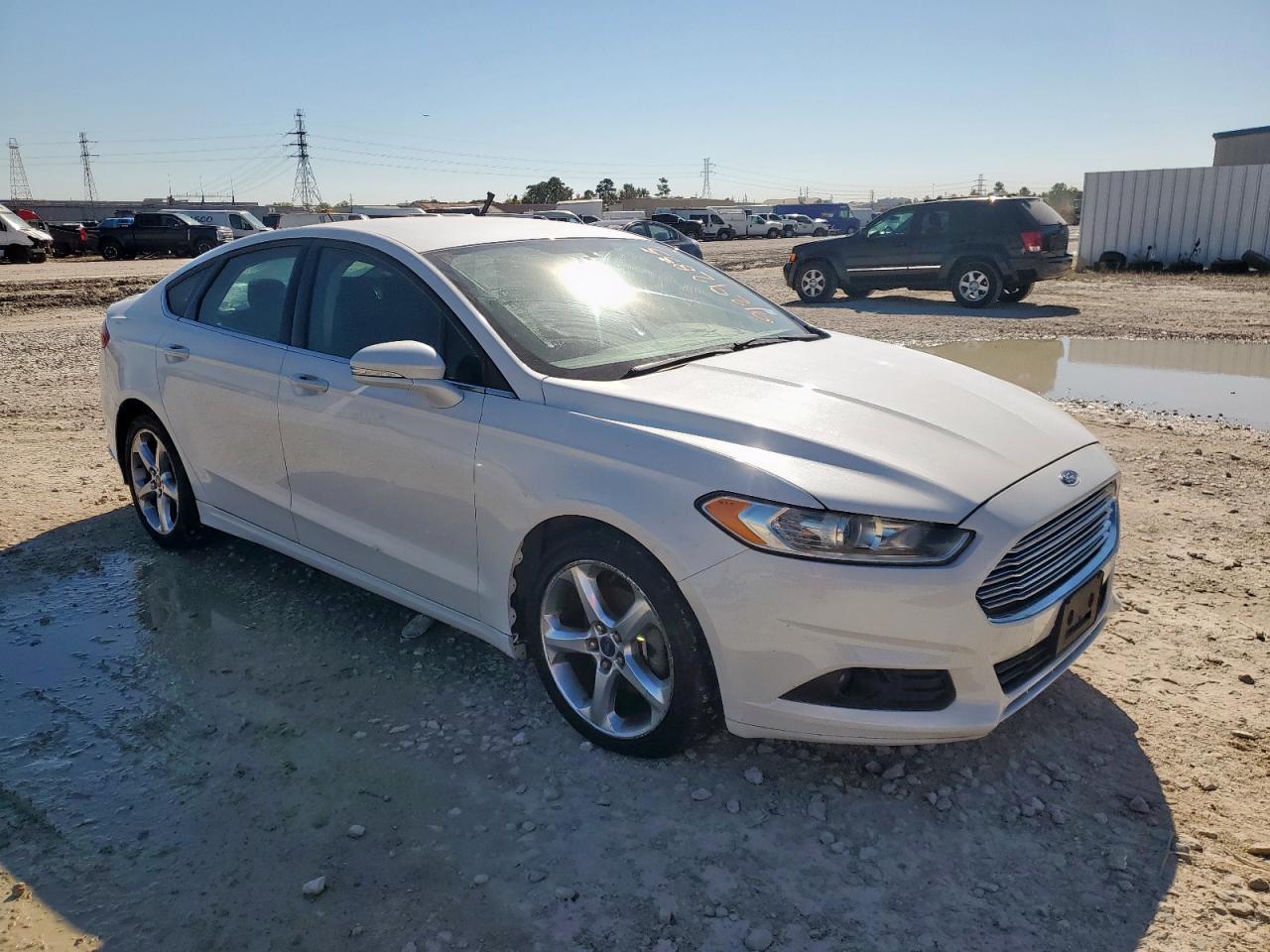 FORD FUSION SE