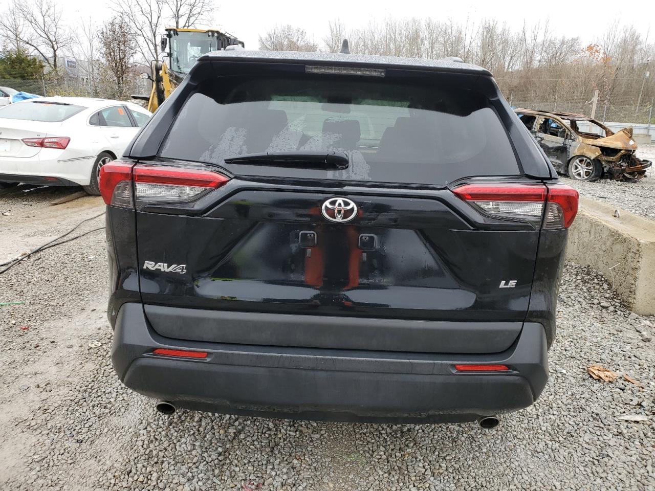 TOYOTA RAV4 LE
