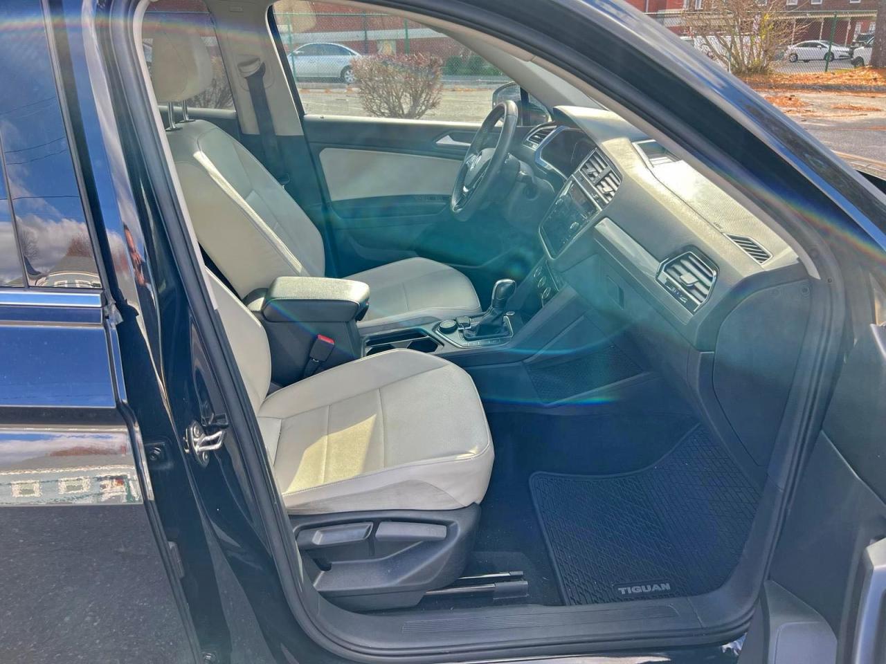 VOLKSWAGEN TIGUAN SE