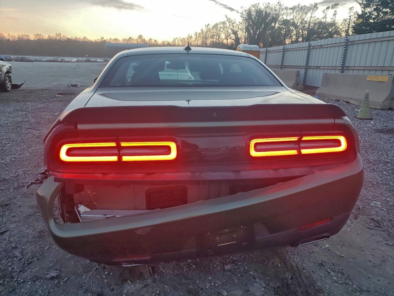 DODGE CHALLENGER SXT