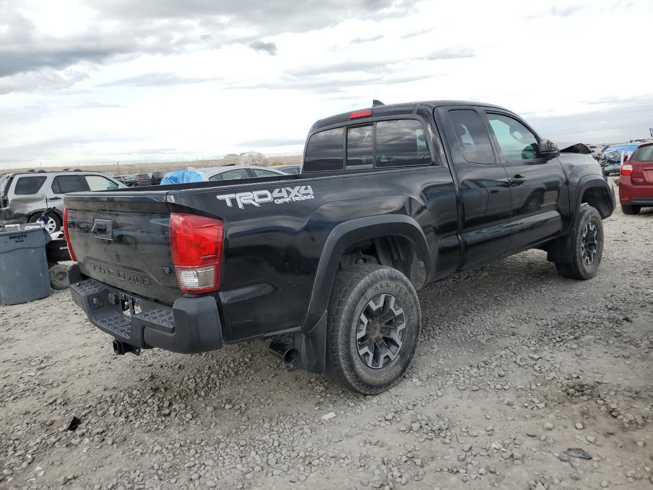 TOYOTA TACOMA ACCESS CAB