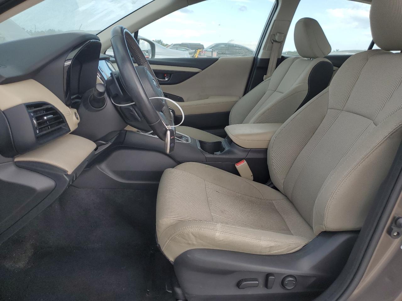 SUBARU LEGACY PREMIUM