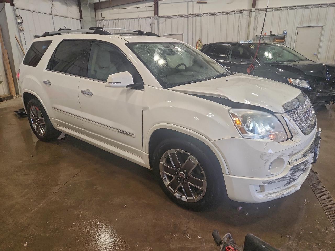 GMC ACADIA DENALI