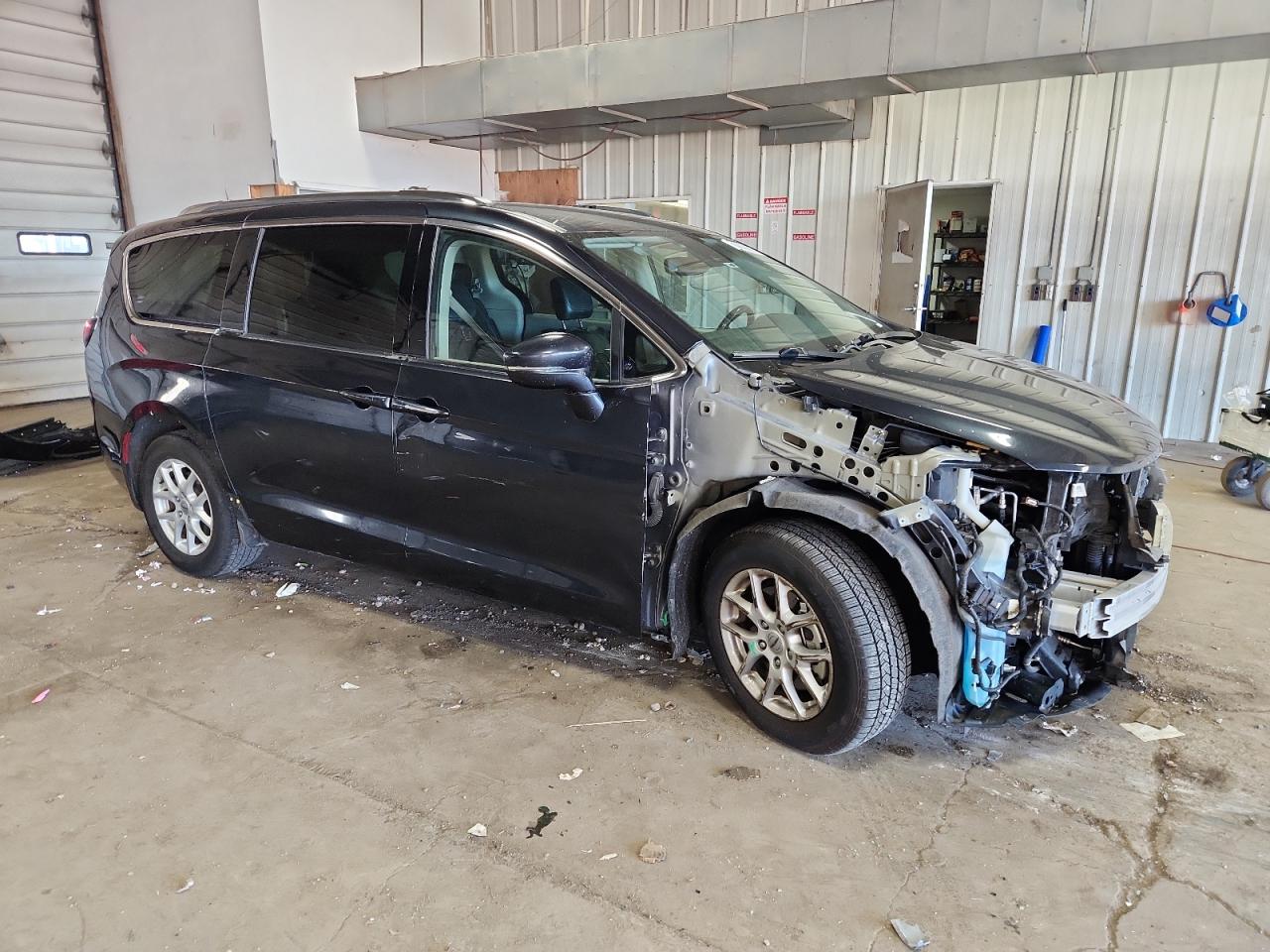 CHRYSLER PACIFICA TOURING L