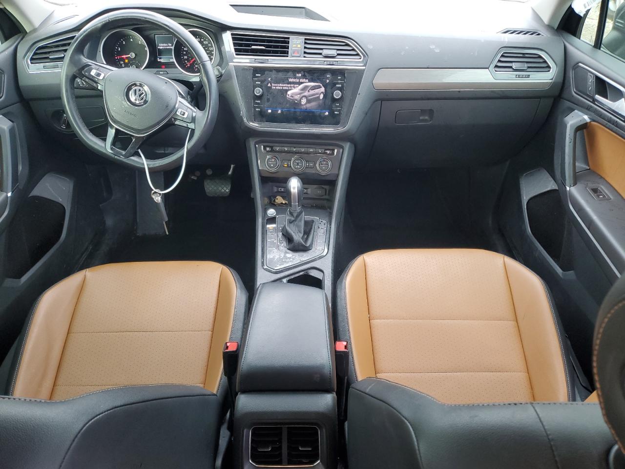 VOLKSWAGEN TIGUAN SE