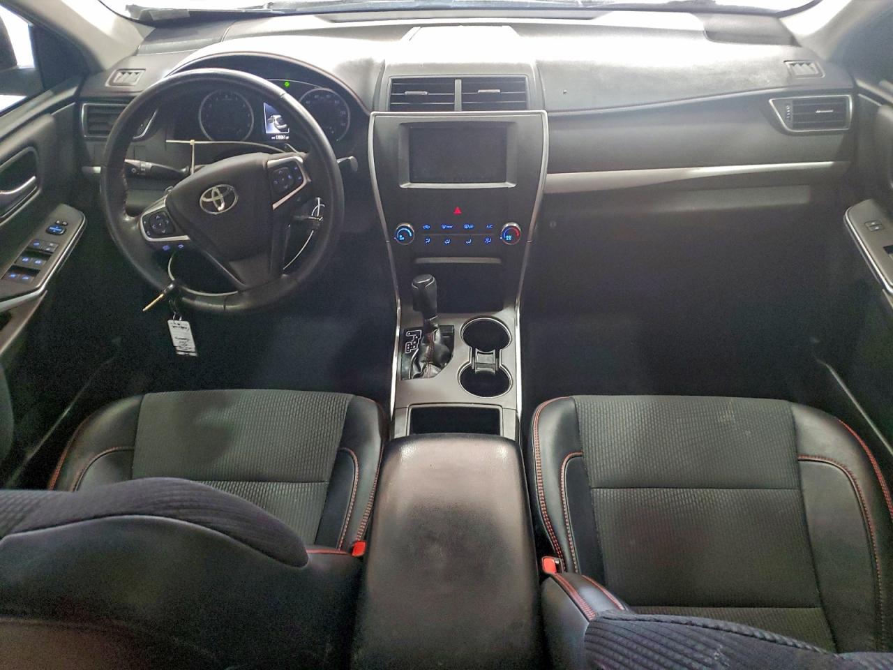 Lot #3301820423 2017 TOYOTA CAMRY LE