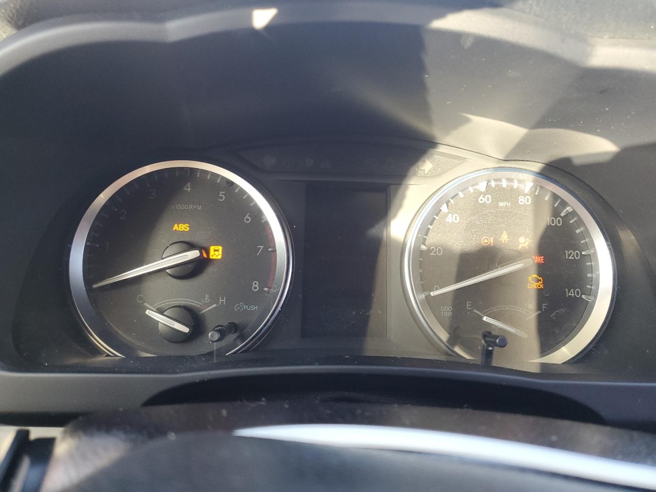 TOYOTA HIGHLANDER XLE