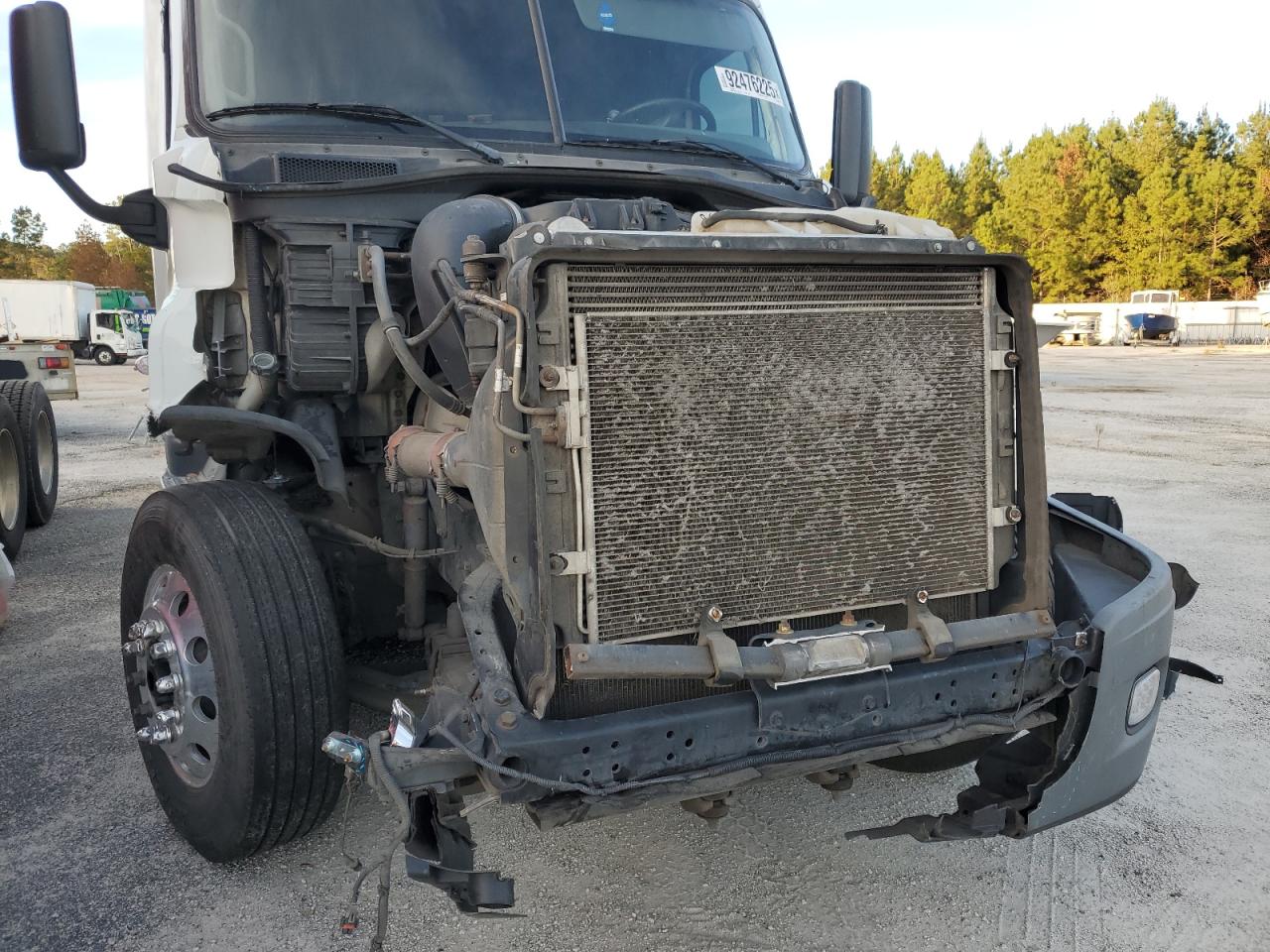 Lot #3291281007 2016 FREIGHTLINER CASCADIA 1