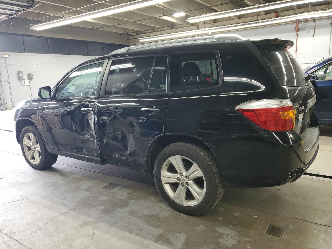Lot #3284035843 2009 TOYOTA HIGHLANDER